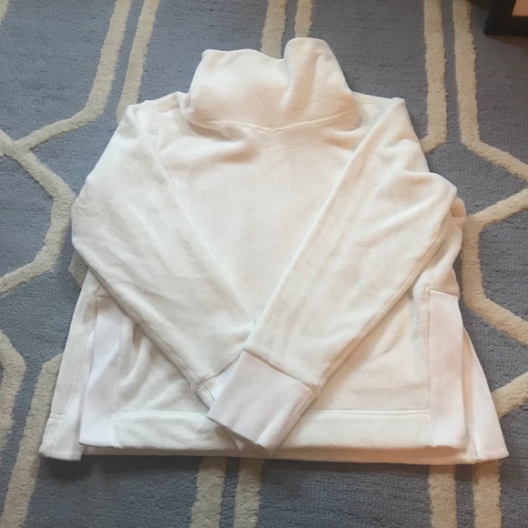 ❌SOLD❌Athleta Double Cozy Karma Funnelneck - Picture 5 of 8